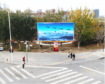 峡江户外大屏广告投放要点。